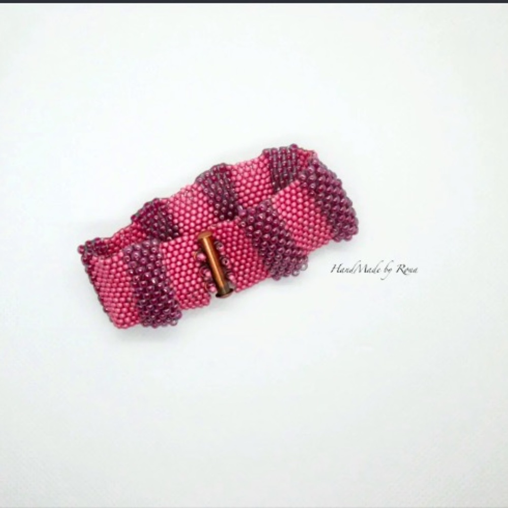 Bracelet: Raspberry Surprise, length with clasp 6 1/2" width  1"